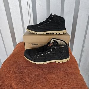 Palladium Mid Boot